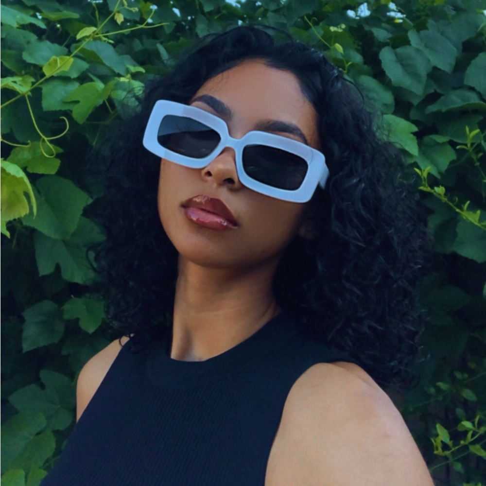 Meet your Posher, Selaya